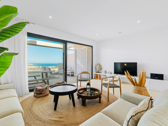 2-Bed Apartment with breathtaking views – Finca Cortesin, Costa del Sol