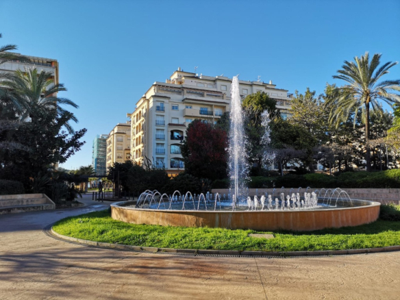 Apartment for sale in Estepona with park views