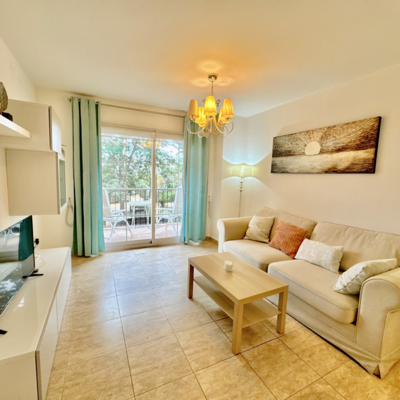 Apartment for sale in Estepona with park views