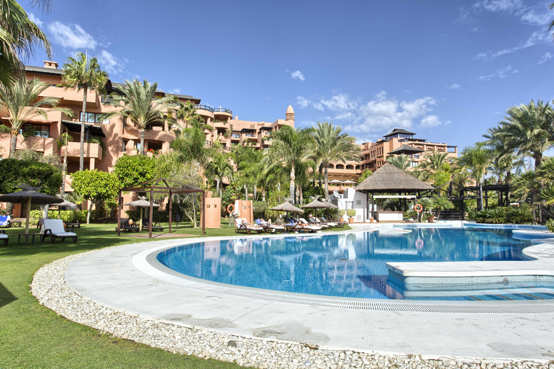 Apartment for sale in The Private Wing of hotel Melia Kempinski New Golden Mile