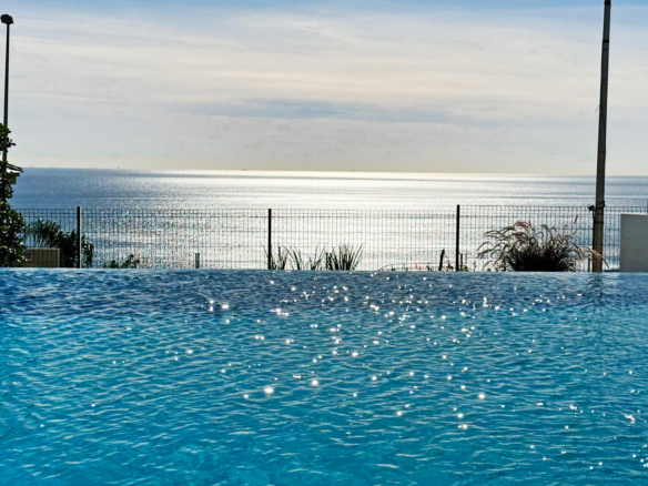 Azata Delmare  - Casares Costa - Apartments with spectacular sea views. Strategically located 250m from the beach, Azata Delmare is a complex of 74 apartments of 2 and 3 bedrooms.