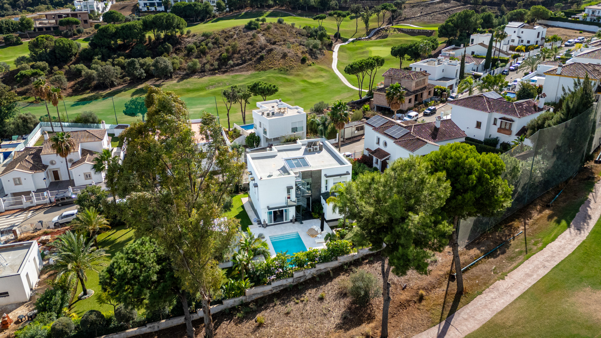 Beautiful contemporary villa on golf course La Cala Golf