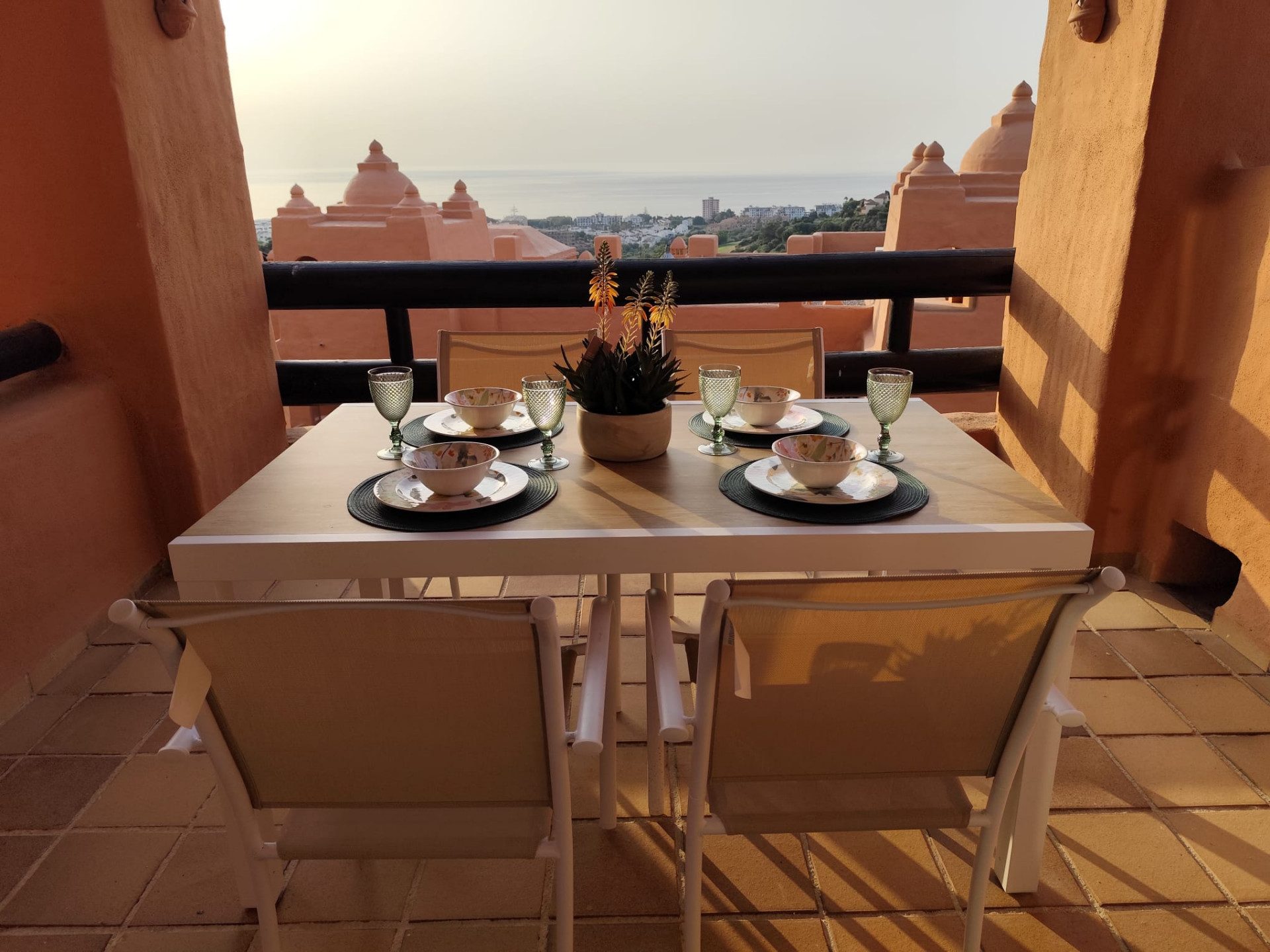 Brand New Furnished Apartment in Exclusive Urb. Coto Real Duquesa