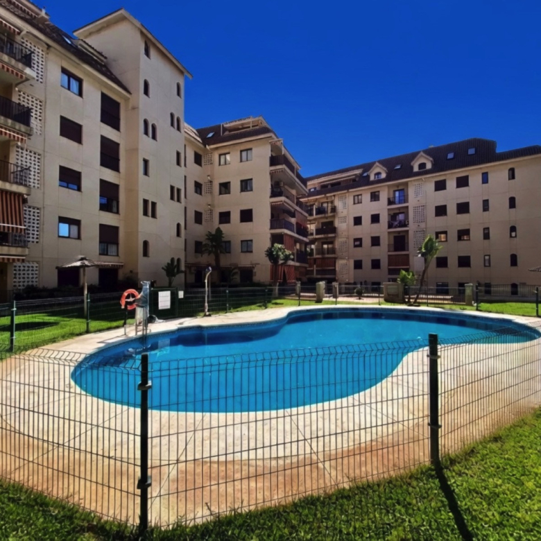 Bright Studio Apartment in the Heart of Sabinillas