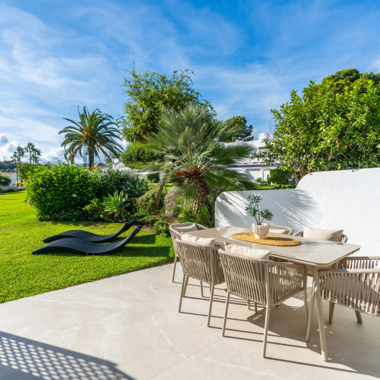 Casa Preciosa, a fully refurbished 4-bedroom, spacious townhouse in The Golf Valley of Nueva Andalucia, Marbella