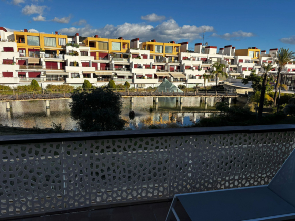 Charming 1-Bedroom Apartment in Parque Botánico Urbanisation