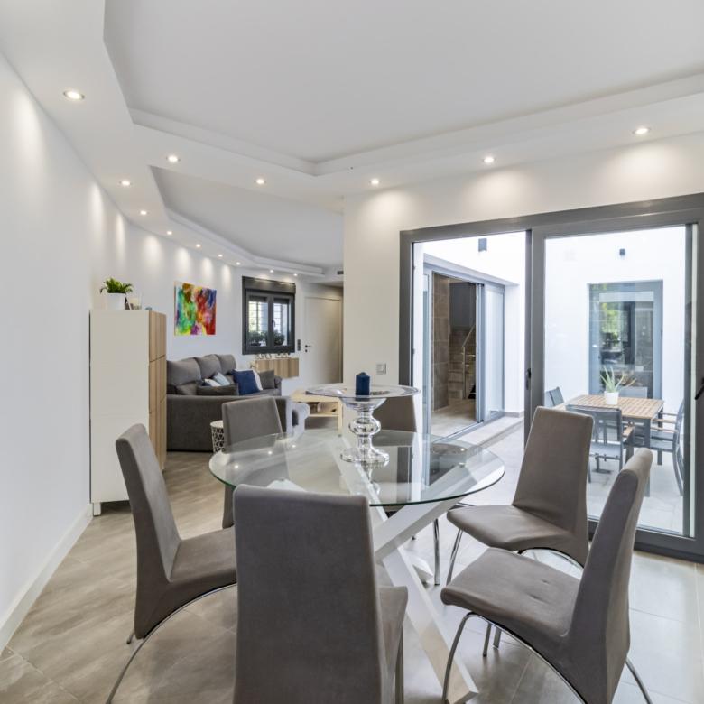 Charming Villa for Sale in San Pedro de Alcántara, Marbella!