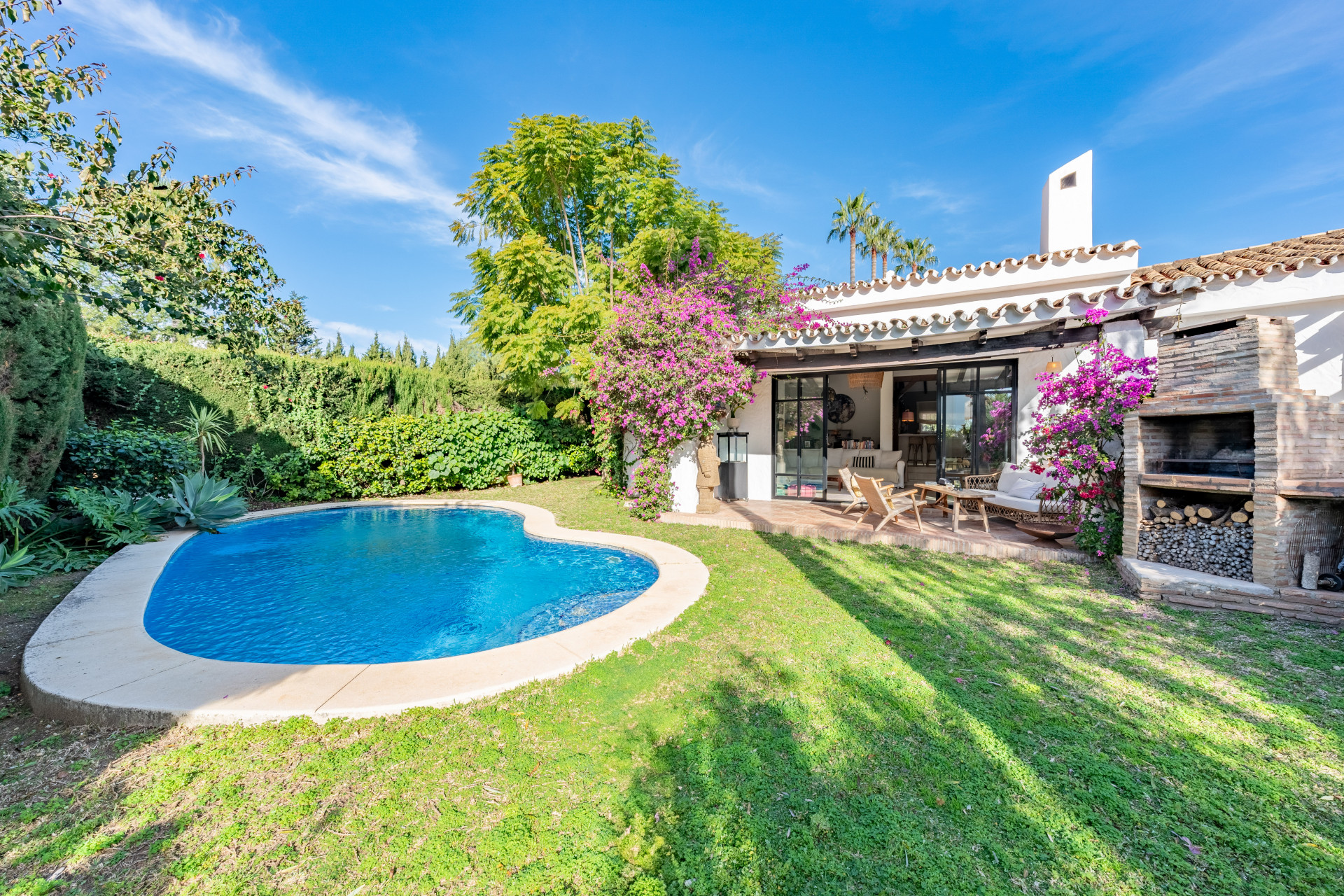 Charming amp Artistic 4 Bedroom Villa in Atalaya 1