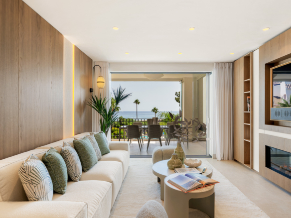 Completely renovated apartment in Bahia del Valerin.