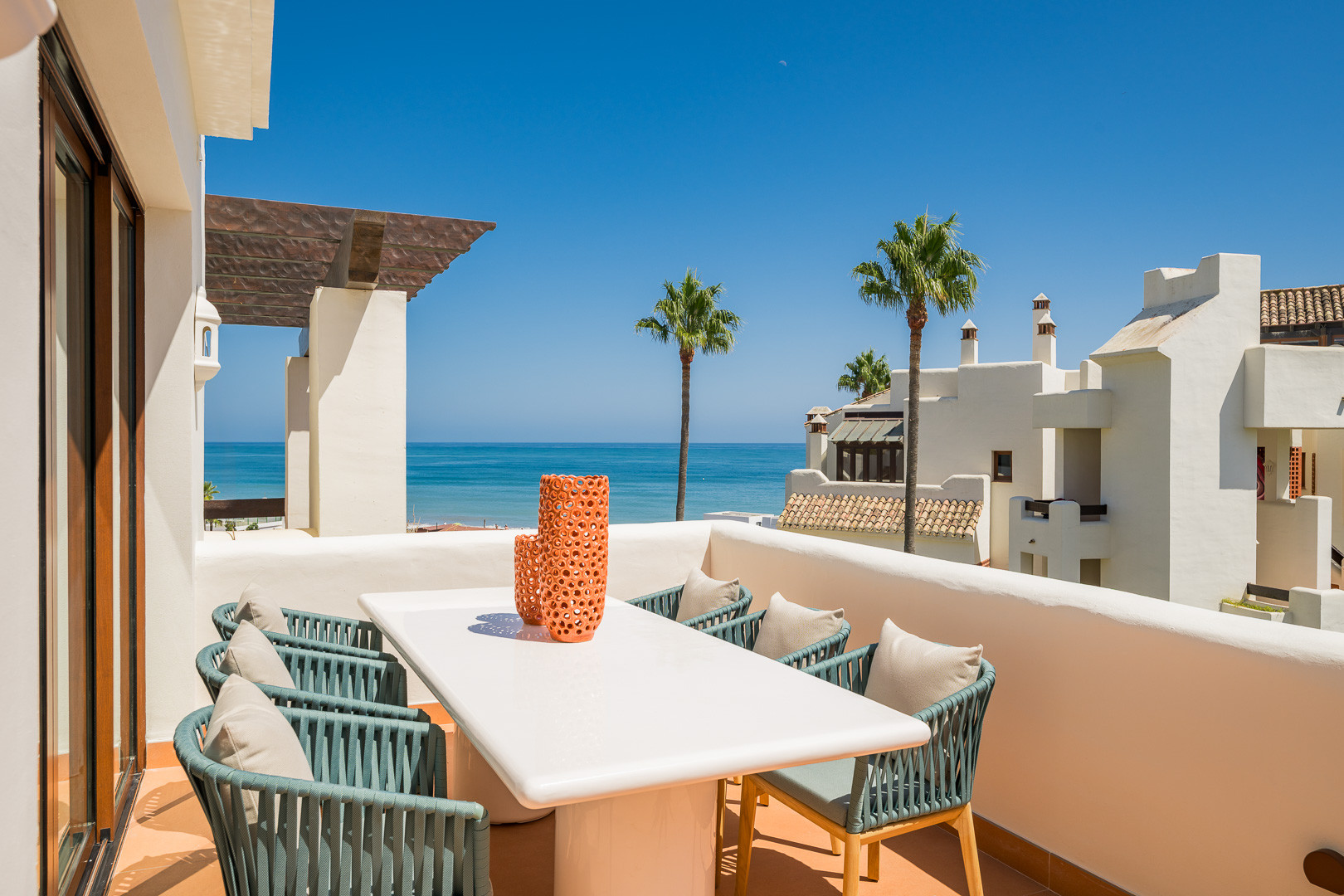 Completely renovated house with unobstructed sea views 1
