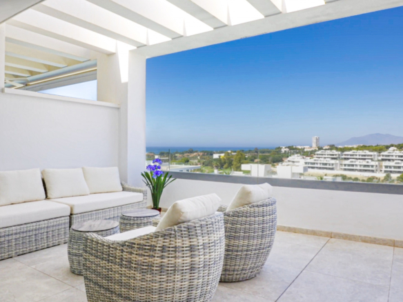 Contemporary penthouse with terrace and solarium both with panoramic views of the Mediterranean Sea in top location
