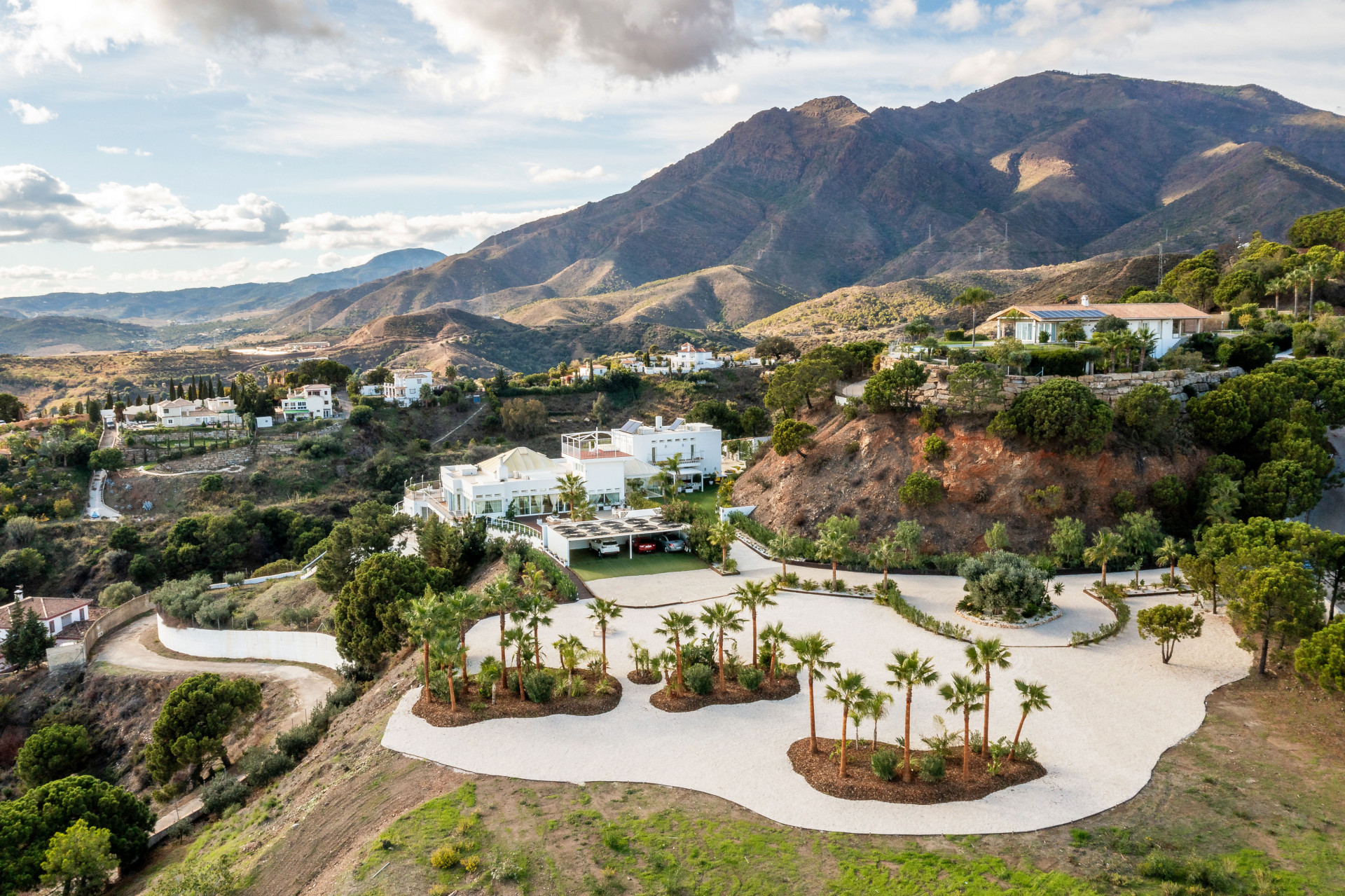Designer villa with sea views minutes from Estepona