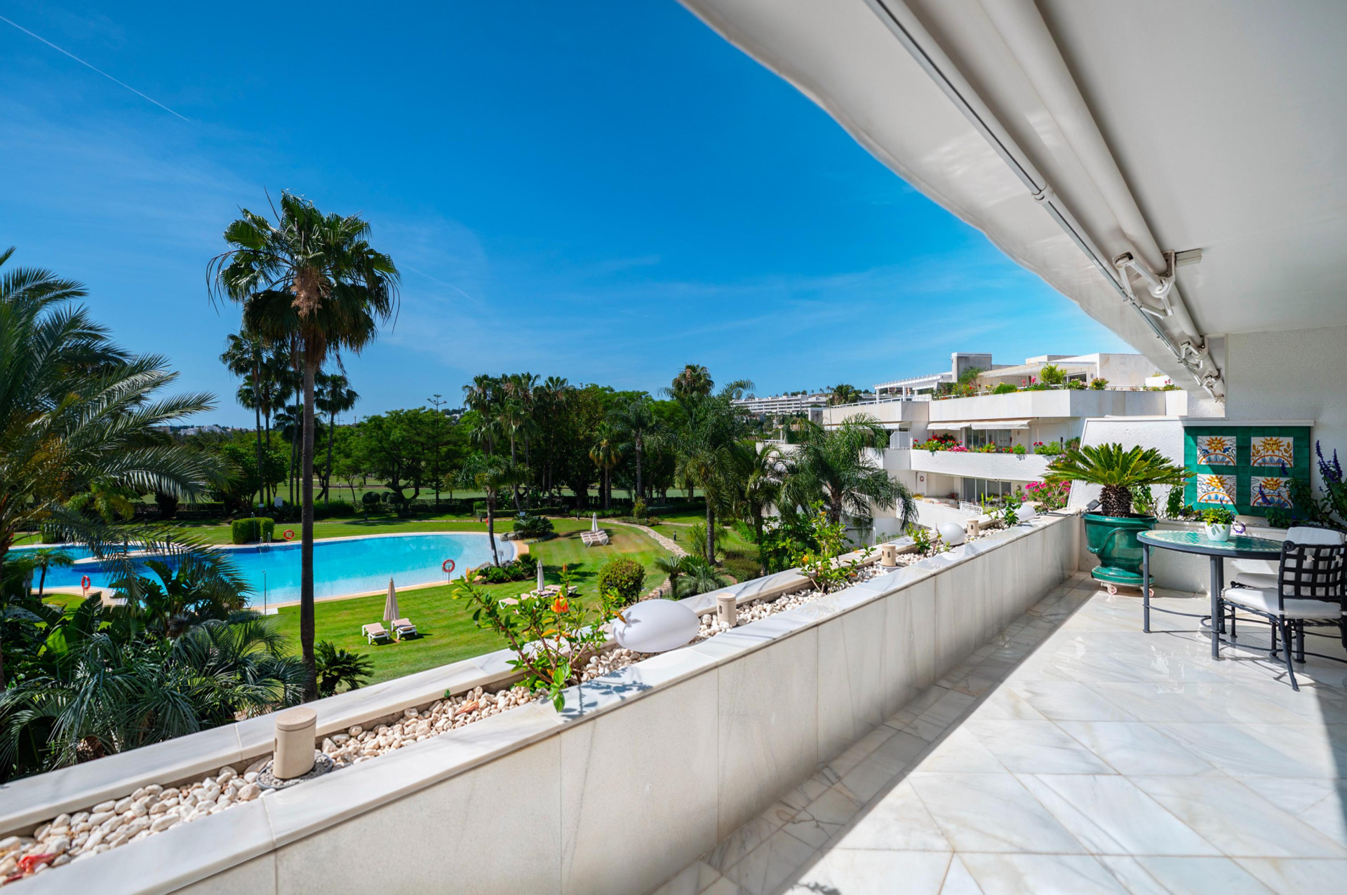 Duplex Penthouse in Los Granados Golf Nueva Andalucia 5
