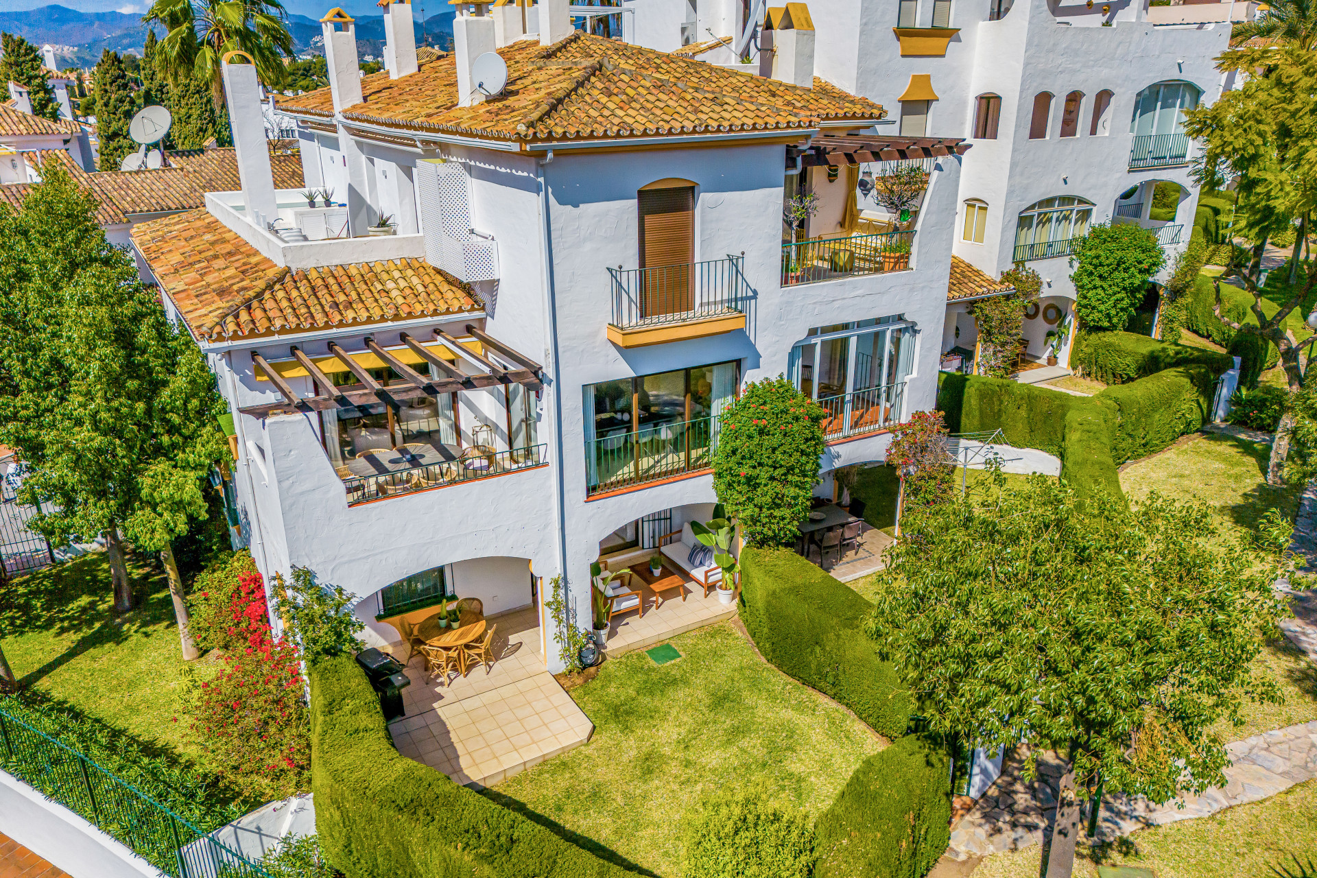 Elegant hjornehavebolig i Cerro Blanco – fa skridt fra Puerto Banus og Centro Plaza