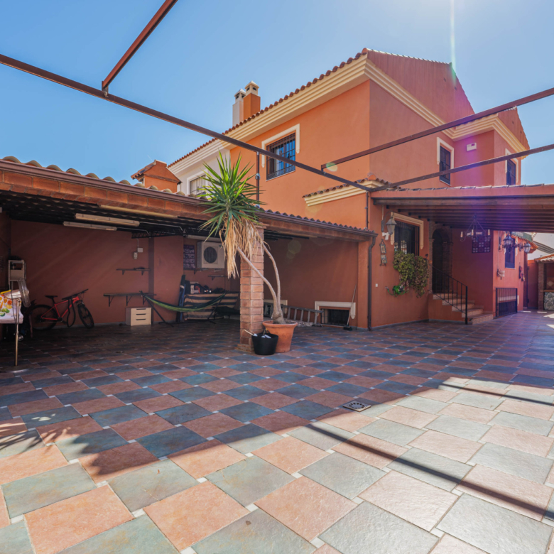 Especular casa semi-deetaed a Puerto de La Torre