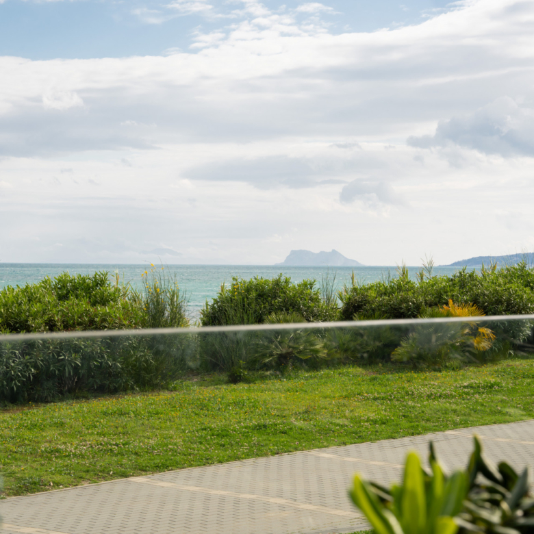 Exclusive Ground-Floor Apartment in Doncella Beach, Estepona