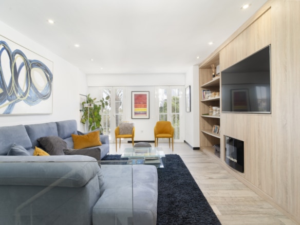 Exklusives Stadthaus in bester Lage von Nueva Andalucía