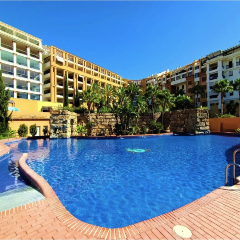 Exquisite Beachside Apartment in Avenida Mar Mediterráneo