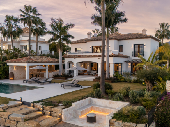 Exquisite Modern Andalusian Masterpiece with Panoramic Sea Views – Los Flamingos, Benahavís