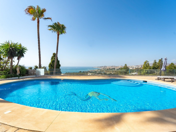 FANTASTIC VILLA 20 MINUTES FROM MARBELLA