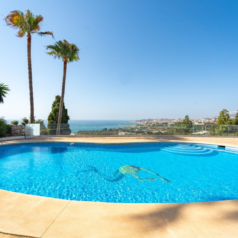 FANTASTIC VILLA 20 MINUTES FROM MARBELLA