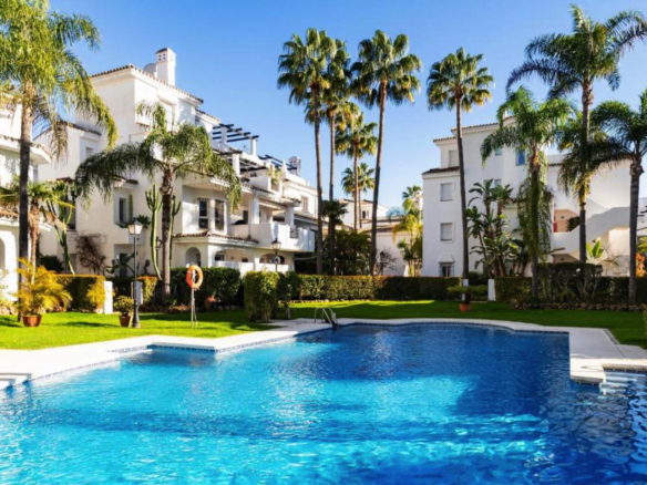 Fully Renovated Apartment Ready to Move In – Los Naranjos