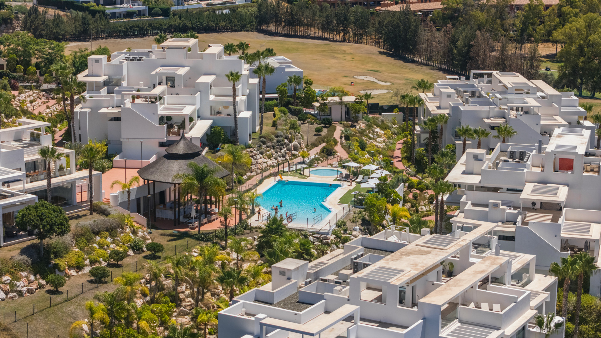 Luxury 2 Bedroom Penthouse with Panoramic Sea amp Golf Views – Atalaya Hills 10