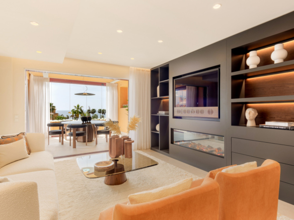 Luxury Beachfront Apartment in Los Granados del Mar, Estepona