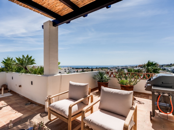 Luxury Duplex Penthouse with Panoramic Sea Views in Sunset Golf, Estepona