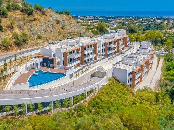 Luxury Duplex with Private Pool and Panoramic Views – La Alborada, Benahavís.