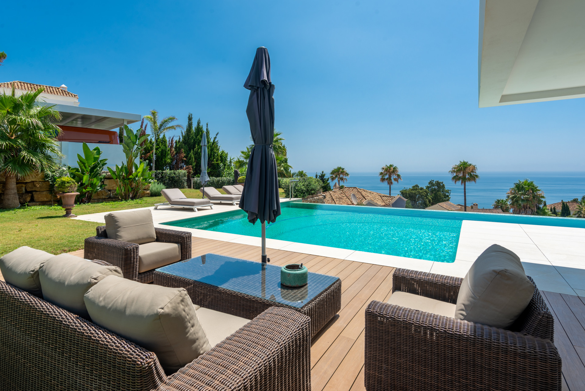 Luxury Villa with Panoramic Sea Views in La Paloma Manilva