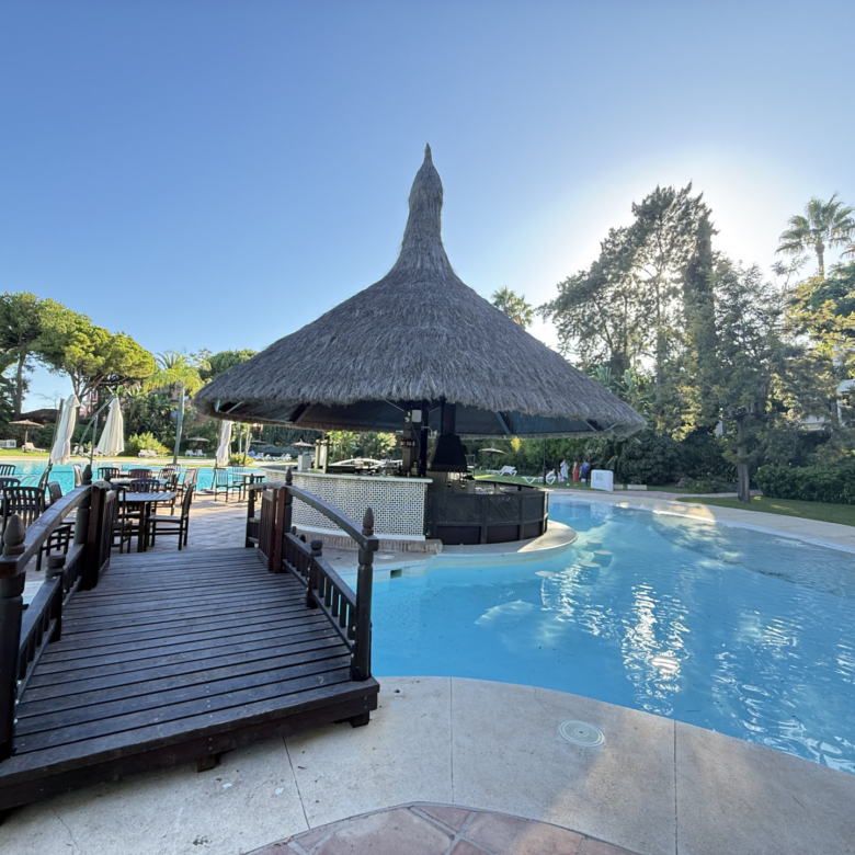 Luxury apart in Alhambra del golf