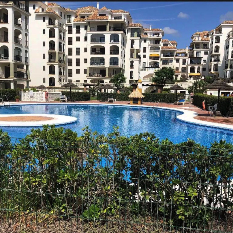 Magnificent Frontline Beach Apartment with Sea Views