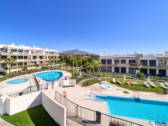 New project in a privileged location right next to Marbella - Fully Furnished - 2 Garage Spaces