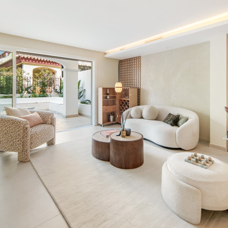 Perle der Goldenen Meile – Renoviertes Stadthaus mit Terrasse
