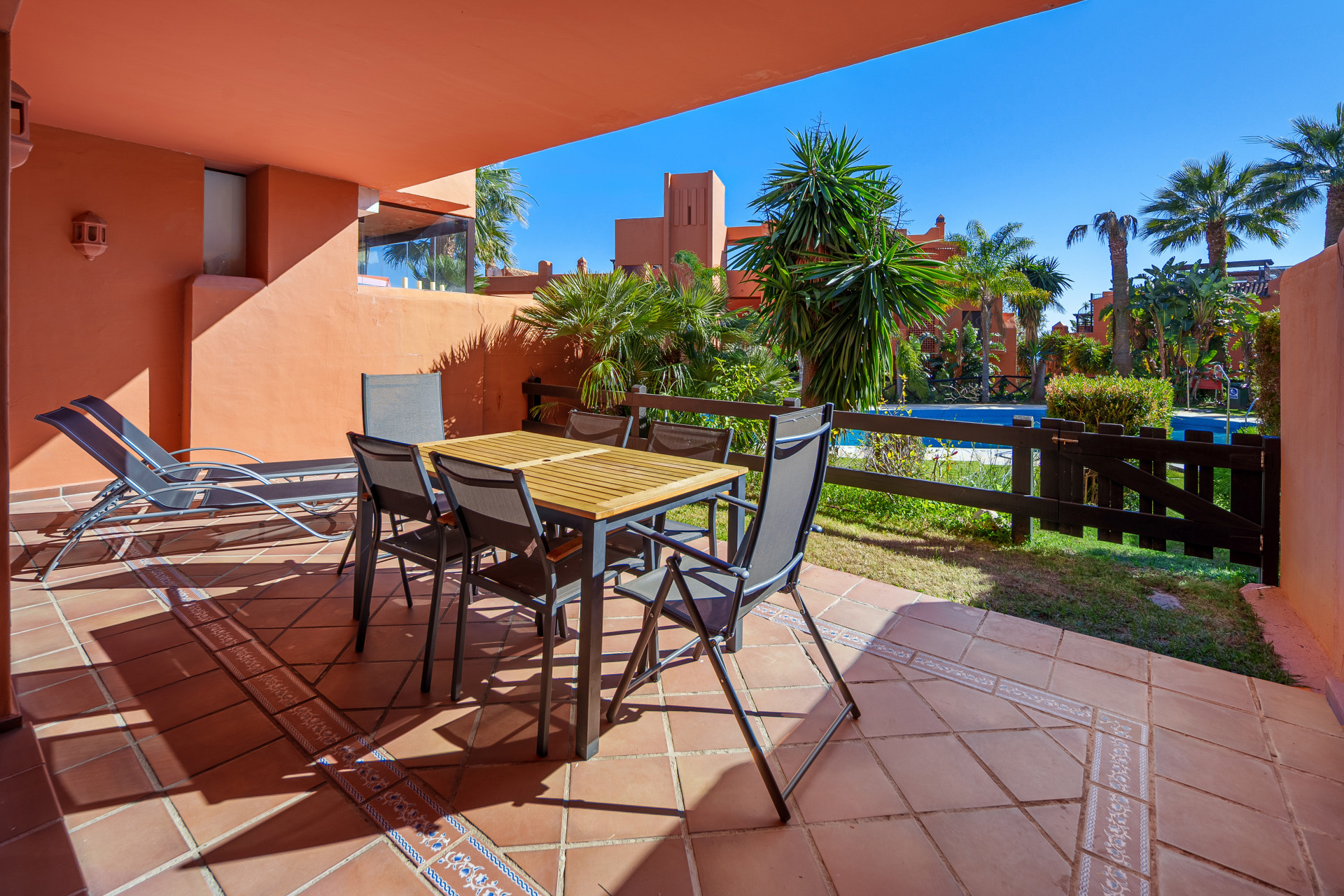 Renovated 2 Bedroom Apartment with Tourist License – 150m from the Sea