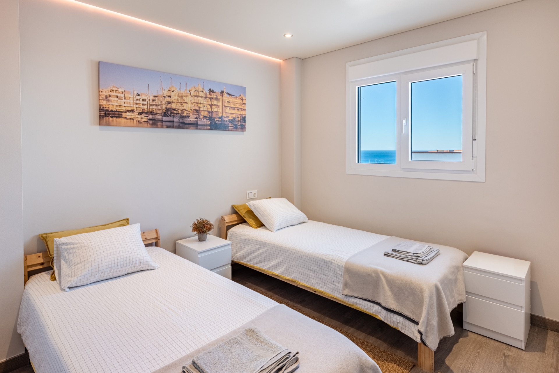 Renovierte 2-Zimmer-Wohnung mit Meerblick und touristischer Lizenz in einem charmanten Dorf in Benalmádena