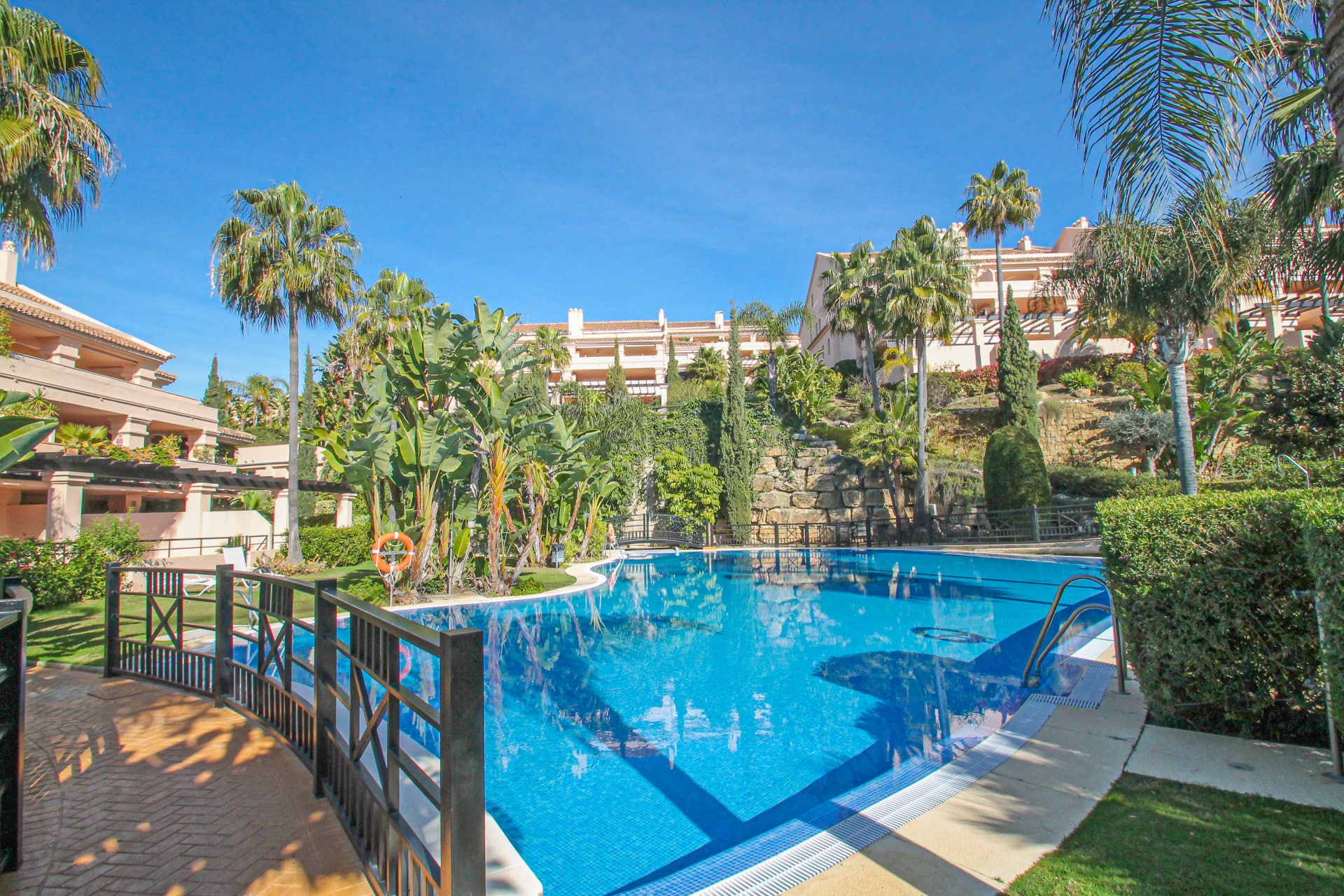 Spacious two bedroom apartment Golf Valley Nueva Andalucia, Marbella