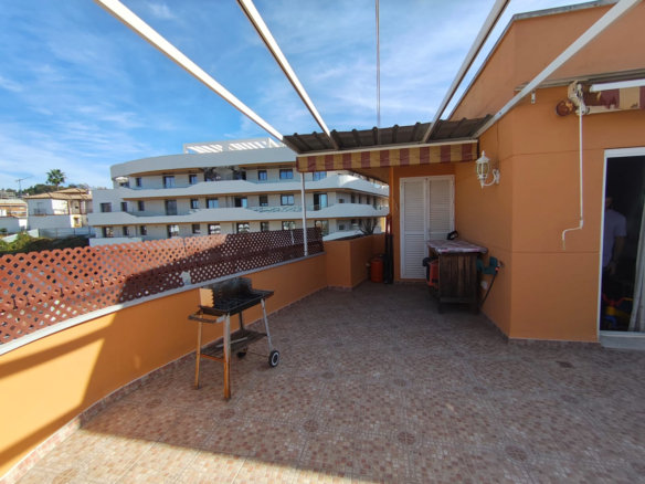 Spectacular penthouse apartment in the desirable Calvario, Estepona
