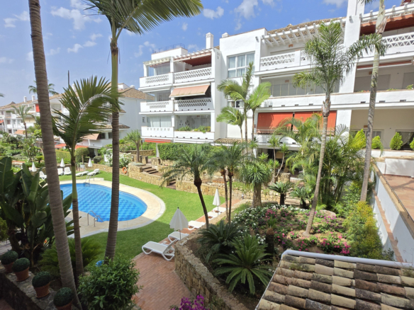 Strandwohnung in Las Cañas Beach, Marbellas Goldene Meile