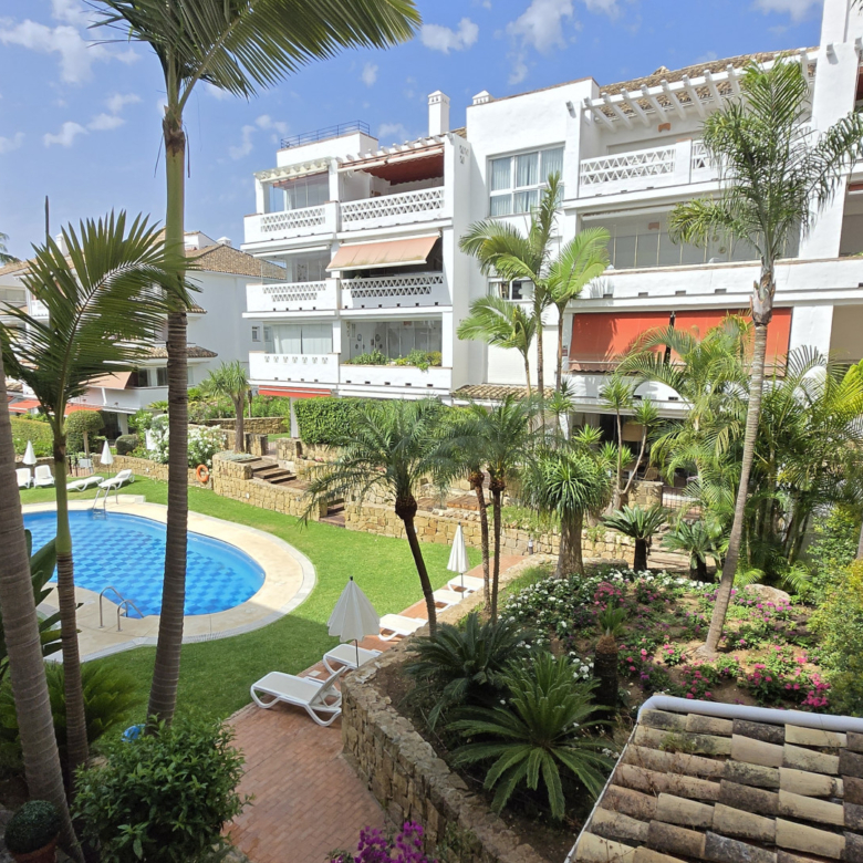 Strandwohnung in Las Cañas Beach, Marbellas Goldene Meile