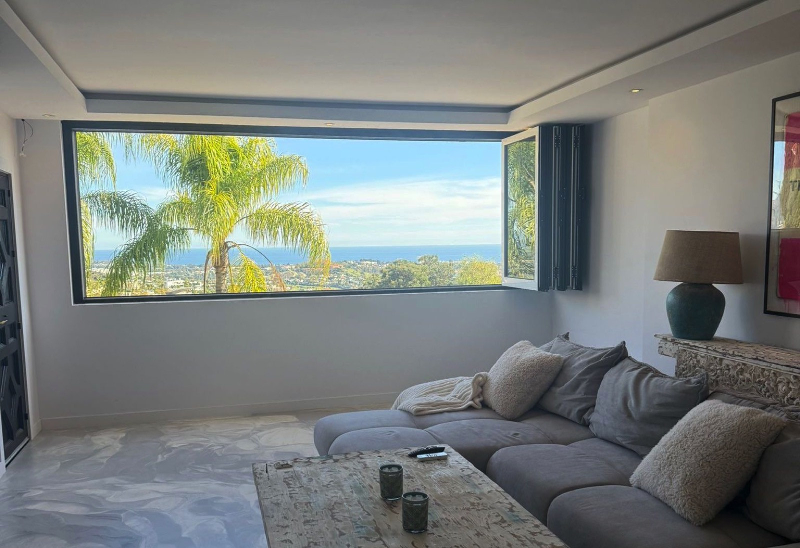 Stunning fully renovated apartment in Urbanizacion Las Colinas de Marbella 2