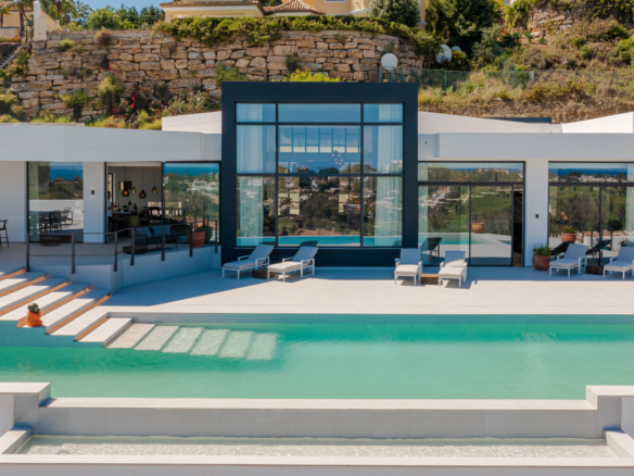 The Grand Villa Buddha, A Masterpiece of Prestige and Privacy