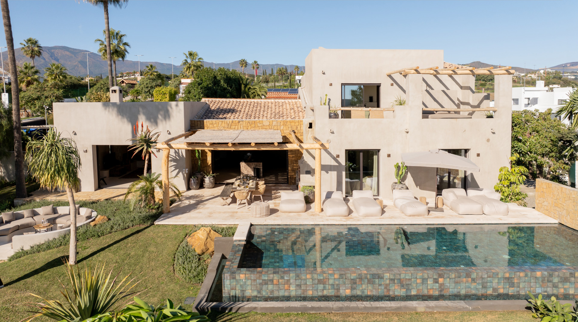 Tropical Modern Beach Villa