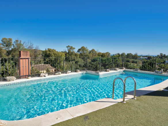 Unique Luxury Triplex Penthouse in Alhambra del Golf IV – Guadalmina Baja