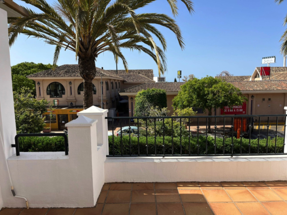 Unique Opportunity: Spacious Duplex in Secure Gated Urbanisation, Bulevar Area