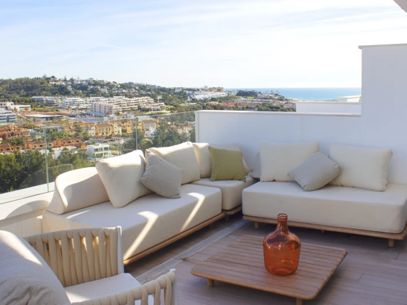 Unrivalled views in a vibrant setting