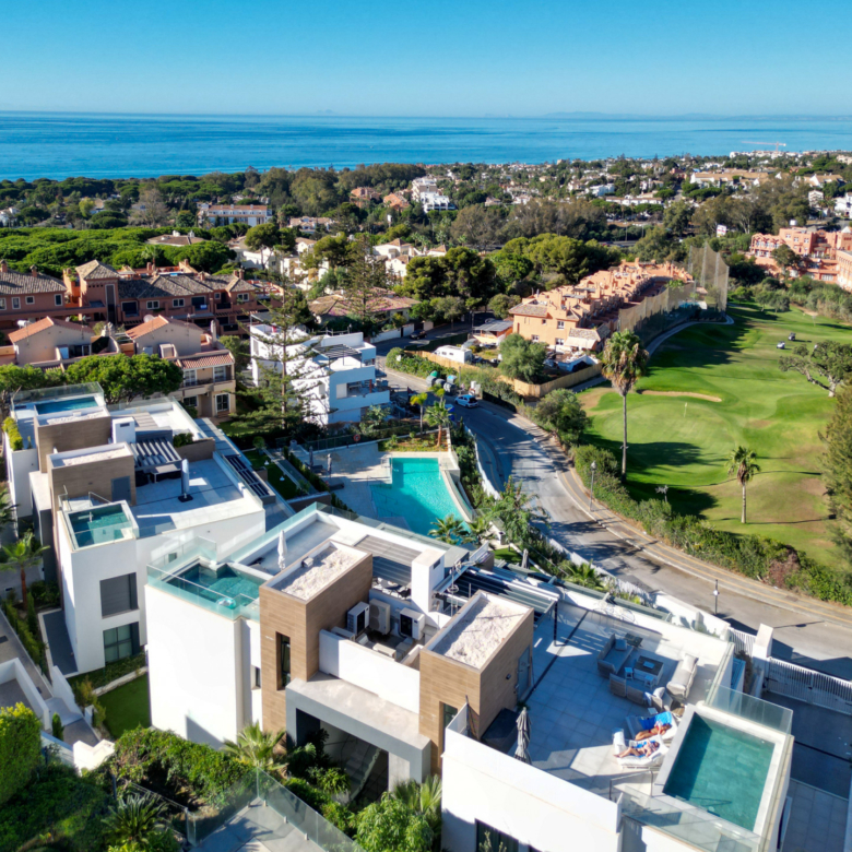Villa zu verkaufen in Artola, Marbella
