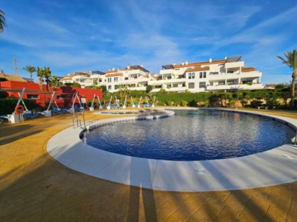 Vollständig renoviertes Townhouse mit Expansionspotenzial in Riviera Beach, Cancelada