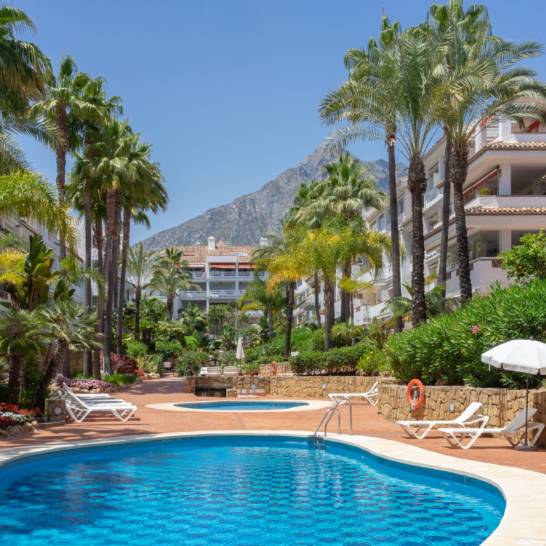 Vynikající, plně zrekonstruovaný, tři ložnice v prvním patře bytu na Marbella [Golden Mile]